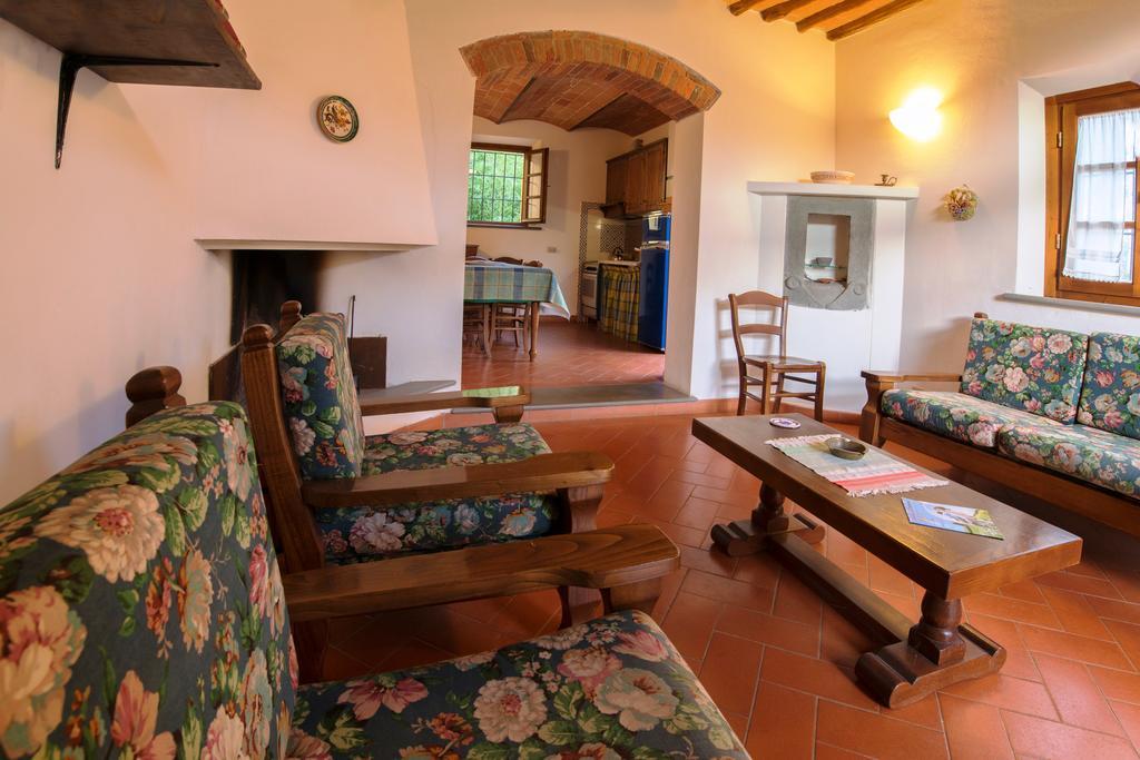 Agriturismo Poggio Al Tesoro Crespina Exterior foto